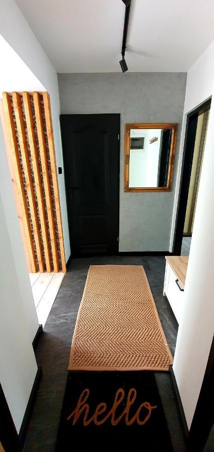 Juna2 - Nowoczesny Apartament W Centrum Z Widokiem Na Park Прушков Екстериор снимка