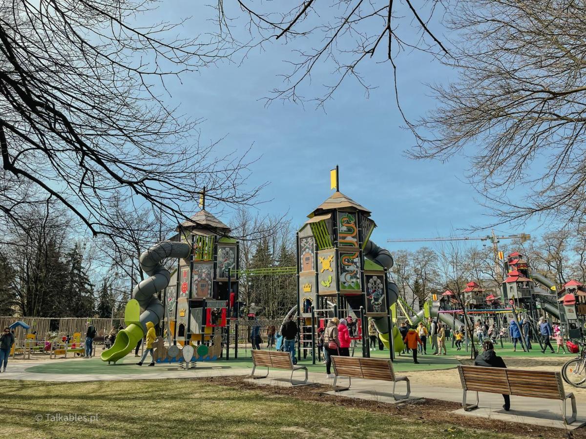 Juna2 - Nowoczesny Apartament W Centrum Z Widokiem Na Park Прушков Екстериор снимка